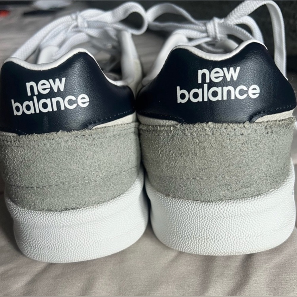 New Balance CT 300 Court Tennis Shoe Mens Size 9 Gray & White - Picture 3 of 4